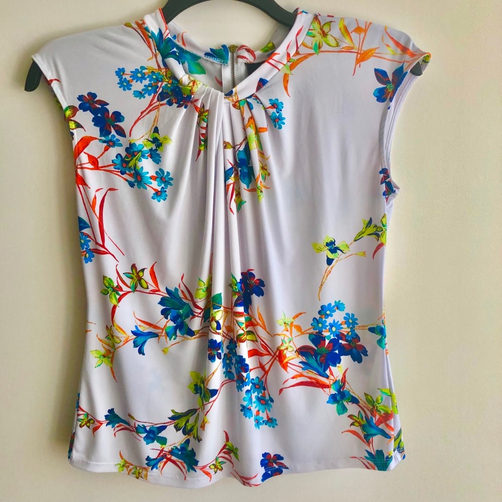 Floral top